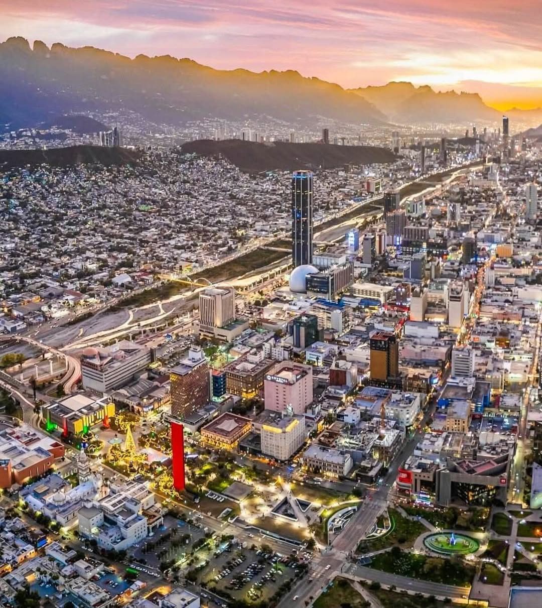 Downtown Monterrey and the Sierra Madre at dusk